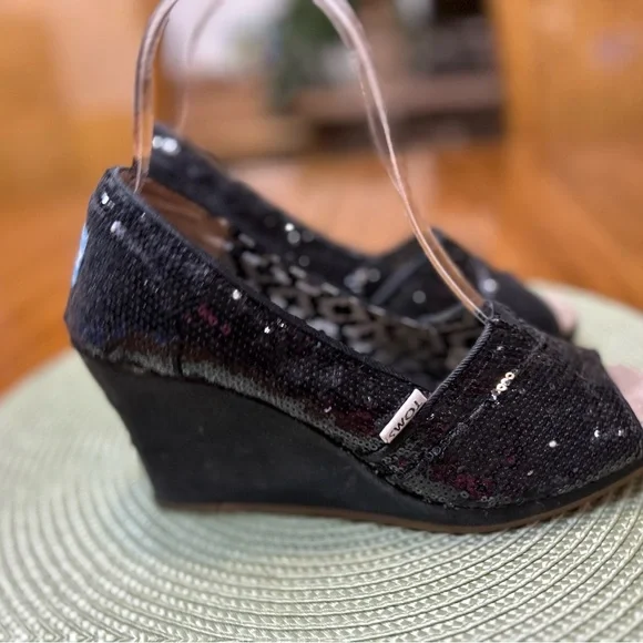Toms Black Sequin Wedges - Picture 6 of 10